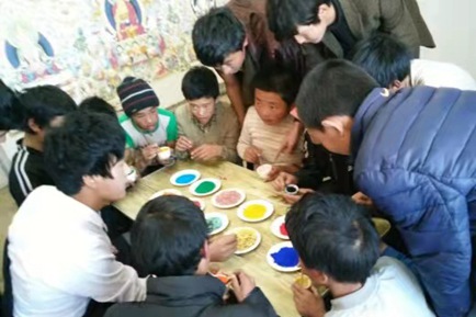 非遺研學基地——青海久麥熱貢文化旅游產品開發(fā)有限公司